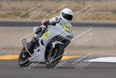 media/Sep-10-2022-SoCal Trackdays (Sat) [[a5bf35bb4a]]/Turn 11 (11am)/